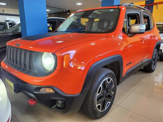 JEEP RENEGADE 2.0 16V TURBO DIESEL TRAILHAWK 4P 4X4 AUTOMÁTICO JEEP RENEGADE 2.0 16V TURBO DIESEL TRAILHAWK 4P 4X4 AUTOMÁTICO